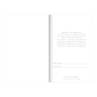 Mead - Moments Carnet de poche Petites pensées - 3 1/2 po X 5 1/2 po - 48 pages-Des questions guidées pour plus de simplicité. Des sections faciles à remplir aident à raconter toute l’histoire derrière chaque instant.