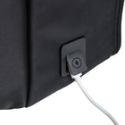 CHAMPS - Sac à dos de la collection Onyx - Noir-Port de charge USB-C et câble pour la charge en déplacement