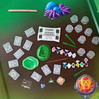 Crayola - Kit fossile Critter Creator-BUG ART KIT : construisez, peignez et fossilisez plus de 10 insectes, dont des libellules, des araignées, des frelons, des scorpions, des coccinelles et bien plus encore, pour les préserver à jamais !