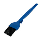 Razor - Pinceau à badigeonner extra large -Le support incline la brosse vers le haut pour garder la surface de travail propre.