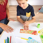 Miniland - MLE36250 Préparation à l'écriture : Modèles de base-Ils peuvent être utilisés sur une variété de surfaces avec des crayons, des crayons de couleur, de la craie ou de la peinture à doigts.