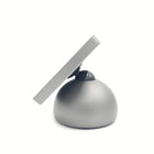 Sphere - Support iPad - Gris anthracite-Design Attrayant: Le design ludique et primé du Sphere ajoute une touche de plaisir à n'importe quel espace, en en faisant un choix populaire dans la vente au détail, l'hôtellerie et les salons professionnels.




