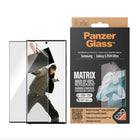 PanzerGlass - Matrix avec D3O Protecteur d'écran pour Samsung Galaxy S24 Ultra - Transparent-Repousse l'huile et l'eau, réduisant les traces d'empreintes digitales ainsi que la saleté, gel désinfectant et lotion pour les mains