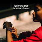 Apple - Watch Series 11 - 42 mm - GPS - Boîtier en aluminium Noir de jais avec Bracelet sport Noir, P / M-Apple Watch Series 11 peut reconnaître une mauvaise chute ou un accident de voiture grave, et aide alors à communiquer automatiquement avec les secours et à prévenir vos contacts d’urgence. Accompagnement peut informer automatiquement vos proches quand vous arrivez à bon port