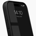Ideal of Sweden - Étui Silicone MagSafe Noir pour iPhone 16-Revêtement anti-poussière et anti-empreintes digitales