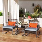 Outsunny - Ensemble bistro à bascule avec coussins - gris-Chaises berçantes avec assises et dossiers tressés en osier pour une touche élégante 
