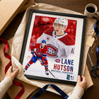 Frameworth - Cadre Lane Hutson Collage Portrait Canadiens - Impression Encadrée - 16 po L x 20 po H-Collage portrait sur papier photo de qualité supérieure fini professionnellement dans un cadre noir avec façade protectrice transparente