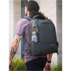 Nomatic - Sac de voyage de 20 L - Marine-Poche secrète pour ranger votre argent, votre AirTag et autres objets de valeur