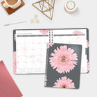 Blueline - 2026 Agenda mensuel Ruban Rose 14 mois - 8-7/8 po x 7-1/8 po - Marguerite Rose - Bilingue-50% de papier recyclé post-consommation