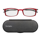 ThinOptics FrontPage collection, Brooklyn 2.0 Lecteur avec Milano Pod Noir - Rouge-Existe en deux beaux styles, le Brooklyn rectangulaire et le Manhattan ovale, et est flatteur pour les hommes et les femmes.