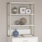 Bush Business Furniture - Huche bibliothèque Method, blanc (KI70206)-Tablettes durables fabriquées en stratifié thermofusionné à 100 % avec structure de métal au fini titane