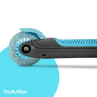 Yvolution - Yglider Kiwi Trottinette - Bleu-Avec un cadre robuste mais léger et un système à trois roues, maîtriser la motricité est un jeu d'enfant.