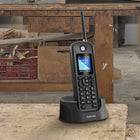 Motorola - Téléphone sans fil extérieur O2 avec répondeur - Noir-Clip de ceinture, montage mural et option de longe