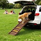 PawHut - Rampe de voiture pliable pour chien, rampe pour chien avec 10 marches antidérapantes - brun-S'étend jusqu'à 60,6 po (154 cm) pour s'adapter à la plupart des SUV et camions sans aucune installation  
