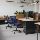 Chaise de bureau Cooper Mesh de CorLiving - Bleu-Design élégant : la conception en maille complète tout environnement de bureau moderne.