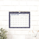 AT-A-GLANCE - Calendrier mural mensuel Emily Ley abeilles bleu marine 2026 - 8 1/2 po H x 11 po l - bilingue-Un mois par page avec des blocs quotidiens non lignés offrant beaucoup d'espace pour noter des rappels, des événements et des tâches
