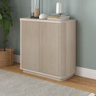 Hudson&Canal - Meuble d'appoint Easton 32 po de largeur - Blanc aulne-La base, le dessus et les étagères sont fabriqués en MDF robuste avec une finition blanc aulne