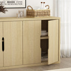 Manhattan Comfort - Buffet moderne Rivington 60" à 4 portes - Chêne naturel-Les étagères réglables offrent un rangement personnalisable pour tout, des livres hauts aux objets décoratifs