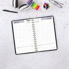 AT-A-GLANCE - Carnet de rendez-vous scolaire de bureau quotidien 2025-2026 - 8 po H x 4 7/8 po l - assorties - bilingue-Format des pages : 8 po H x 4 7/8 po l
