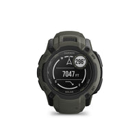 Garmin - Instinct 2X Solaire - Mousse-Cette montre ultrarésistante est dotée d'un écran chargé à l'énergie solaire et d'un boîtier en polymère robuste de 50 mm. Il est résistant à l'eau jusqu'à 100 mètres et testé selon les normes militaires américaines 810 en matière de résistance thermique, aux chocs et à l'eau