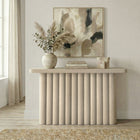 Hudson&Canal - Console rectangulaire cannelée Olie 55 po de large - Blanc aulne-Socle cannelé large finition Adler White