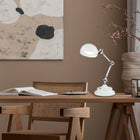OttLite - Lampe de bureau LED Revive avec charge USB - Clearsun - Blanche-La hauteur se règle de 6,5 à 15,5 pouces
