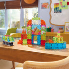 Magna-Tiles - Ensemble de construction magnétique Centre-ville 110 pièces-Ce qui le rend unique: L'ensemble de 110 pièces MAGNA-TILES Centre-ville permet aux urbanistes en herbe de créer une métropole magnétique dynamique avec des véhicules personnalisés, des escaliers en colimaçon, des dalles de route et des microMAGS pour un jeu imaginatif sans fin