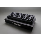 Ducky - ProjectD Tinker 65 RGB Mechanical Keyboard - MX Red Switches - SF Layout - Black-RVB orienté vers le sud: Une fonctionnalité RVB unique où les LED sont situées en bas de l'interrupteur plutôt qu'en haut, ce qui les rend plus lumineuses car elles font face au typographe.