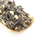 Tao Tea Leaf - Thé pu-erh biologique au gingembre (Shou), 50 g de thé en vrac-Le goût riche et fluide du thé pu-erh, combiné aux qualités épicées réconfortantes du gingembre en fait un délicieux thé épicé revigorant