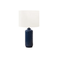 Monarch Specialties - Luminaire - 23 po H Lampe De Table - Céramique Bleue - Abat-Jour Ivoire / Crème - Contemporain - Moderne-Cette élégante lampe de table de 23 pouces de haut est dotée d'une base chic en céramique bleue brillante nervurée et d'un abat-jour sophistiqué en tissu ivoire, ce qui en fait la pièce d'accentuation parfaite pour rehausser n'importe quel style de décoration