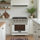 Kucht - 30 po Série KFX-X Cuisinière Pro Style au gaz naturel - Acier inoxydable/Blanc-Brûleur rocket power de 21 000 btu pour un saisissage rapide