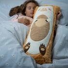 FDMT - Paco - Compagnon de sommeil-Sa taille idéale pour les câlins et sa chaleur apaisante procurent un sentiment de sécurité essentiel à un sommeil réparateur.