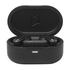 AKG - Écouteurs hybrides sans fil à réduction de bruit N5 - Noir-Conception IP54 confortable et polyvalente : Vos écouteurs AKG N5 Hybrid sont résistants à l'eau IP54, vous resterez concentré même s'il commence à pleuvoir. La conception ergonomique en tubes ovales et les embouts d'oreille de taille personnalisée vous offrent un ajustement des plus confortables et le meilleur son possible, vous pourrez donc écouter de la musique—ou participer aux réunions—toute la journée.
