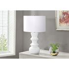 Monarch Specialties - Luminaire - 26 po H Lampe De Table - Crème Céramique - Abat-Jour Ivoire / Crème - Contemporain-La base à finition texturée en céramique crème, associée à un élégant abat-jour en tissu ivoire, ajoute un accent décoratif aux tables d'appoint ou latérales, aux tables de nuit ou aux tables de chevet