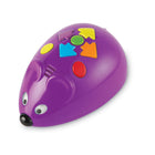 Souris robotisée Learning Resources Code & Go -Utilisez les cartes de codage de direction illustrées pour planifier un chemin, puis programmez la souris avec des commandes à bouton-poussoir faciles et envoyez-le sur son chemin pour suivre vos commandes
