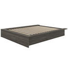Nexera - Lit Plateforme Queen James en Chêne Gris-Design Minimaliste et Élégant : Base de lit plateforme en chêne gris, conçu en bois d'ingénierie de haute qualité pour une élégance contemporaine