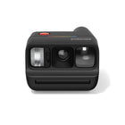 Polaroid - Appareil photo instantané Go 3e génération - noir -Nouvelles couleurs, nouvelles ambiances. Cinq nouvelles couleurs audacieuses. Violet. Bleu clair. Turquoise. Noir. Blanc. Laquelle vous inspire le plus ?