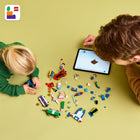 LEGO - Disney et Pixar Le train en Fête et la Voiture RC de Toy Story, Ensemble de Jeu de Construction-Ensemble de jeu Toy Story à construire - Cet ensemble de construction LEGO permet aux amateurs de faire appel à leur imagination pour organiser un défilé avec des personnages adorés et célébrer les 30 ans de Toy Story de Disney et Pixar