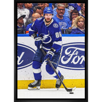 Nikita Kucherov 20x29 sur toile Lightning Action-H - Toile encadree - 31" x 22"-Impression sur toile de qualité supérieure avec bordures enveloppées