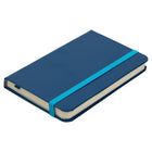 JAM Paper - Petit carnet à couverture rigide avec élastique - 100 feuilles lignées - 3 3/4" x 5 5/8" - Bleu-Notre journal colouré a une couverture rigide durable avec une fermeture élastique pour garder vos papiers en sécurité.