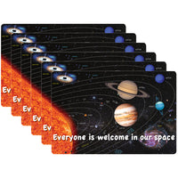 Ashley Productions - Smart Poly Tapis de souris pour ordinateur - 8" x 10" - Tout le monde est le bienvenu dans notre espace - Paquet de 6-Commencez votre journée du bon pied avec ces accessoires élégants et fonctionnels qui arborent des citations inspirantes et des expressions positives.