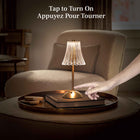 Bell+Howell - Lampe de table sans fil LED élégante Alma - Or-Portabilité ultra légère: lampe légère à déplacer facilement d’une pièce à l’autre pour travailler, décorer ou profiter d’une soirée cosy