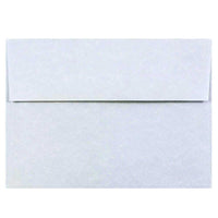  JAM Paper Enveloppes d'invitation parchemin A7 - 5,25 x 7,25 po - Bleu recyclé - paquet de 50-Couleur : bleu, Les enveloppes présentent une finition parchemin marbré pour une touche élégante