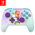 Turtle Beach - Manette de jeu sans fil Rematch – Mario Invincible pour Nintendo Switch-Design unique de Super Mario  - Profitez d'une explosion de nostalgie et de la magie des bonus avec la manette sans fil Rematch, dotée d'un design Super Mario  qui s'illumine dans le noir après exposition à la lumière. Son éclat captivant ajoute une touche élégante et amusante à votre configuration de jeu, renforçant l'ambiance lorsque vous jouez dans des pièces plus sombres