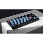 Keychron - V3 Max RGB Wireless Mechanical Keyboard - Red Switch - TKL Layout with Knob - Carbon Black-Compatibilité multi-appareils : Conçu pour les utilisateurs de Mac et Windows, le V3 Max est livré avec des touches personnalisables pour chaque système, vous permettant de sauvegarder deux dispositions différentes directement sur le clavier.