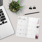 DateWorks - Planificateur de poche mensuel Sweet Embrace 2025-2026 - 3,5 po x 6,5 po - Anglais-Taille de 6,5 po x 3,5 po, parfaite pour la planification en déplacement