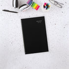 AT-A-GLANCE - Agenda scolaire mensuel 2025-2026 - 11 7/8 po H x 7 7/8 po l - noir - bilingue-Reliure à double spirale résistante aux accrocs et qui repose à plat pour une utilisation facile