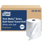 Tork - Rouleau d'essuie-mains extra doux Matic - 2 épaisseurs - Blanc avec motif feuille bleue - 300 pi/rouleau - Paquet de 6-L'essuie-mains Tork Premium offre un produit véritablement de première qualité pour les systèmes de distribution hygiéniques sans contact.
