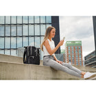 Swissdigital - Sac à dos noir platine KATY ROSE avec localisateur SDD-GARANTIE - Garantie limitée de deux ans. Vous trouverez des informations sur la garantie sur le site web du fabricant et sur les étiquettes des produits.