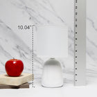 Simple Designs - Petite lampe de table ronde - Blanc cassé avec abat-jour assorti-Un interrupteur rotatif accessible situé sur le cordon de cette lampe permettant une fonction marche/arrêt rapide et facile selon les besoins